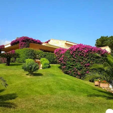 La Casa Del Mirto Guest house Palau