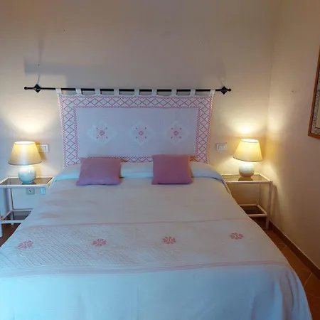 בית הארחה La Casa Del Mirto