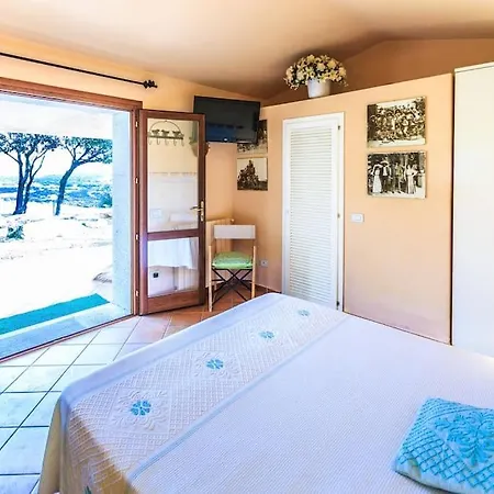 La Casa Del Mirto בית הארחה